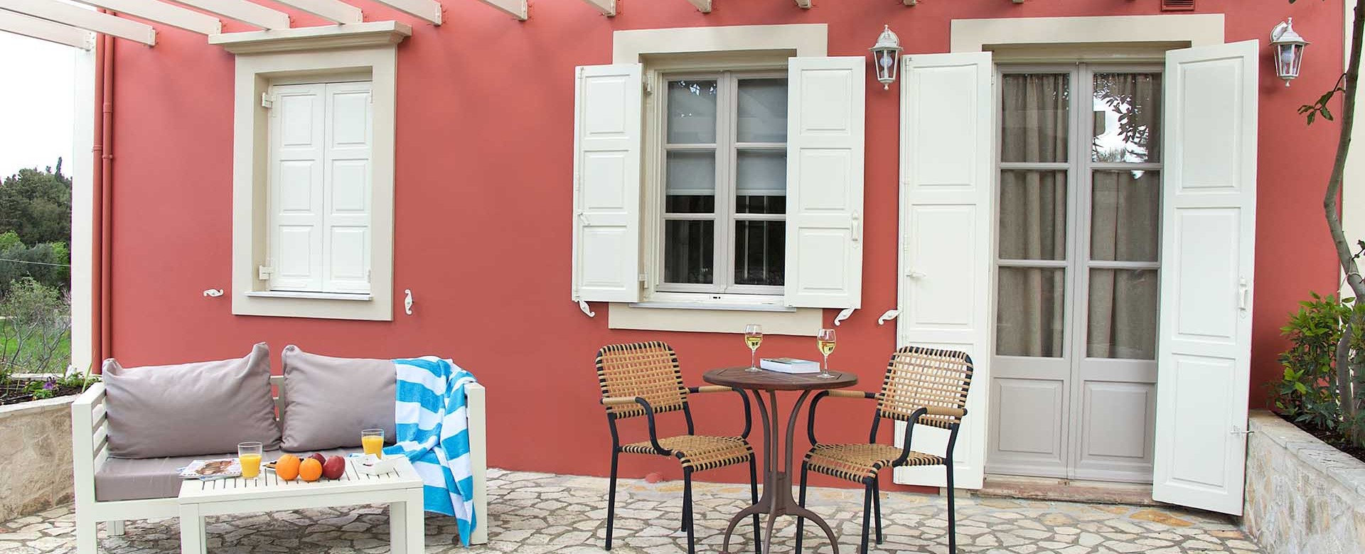 Enjoy your own spaces during your holiday at Magnolia Apartments, Fiscardo, Kefalonia, Greek Islands