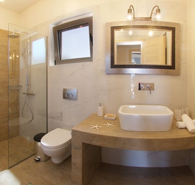 Bathroom with shower and basin inside Villa Frydi, Karavomilos, Kefalonia, Greek Islands