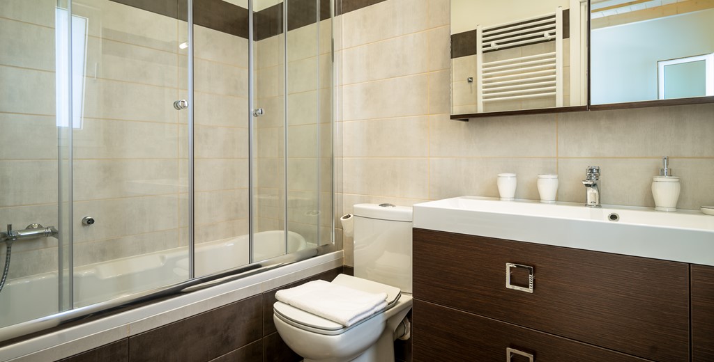 Luxurious modern bathroom with shower over bath at Villa Gionis Fiscardo, Kefalonia, Greek Islands