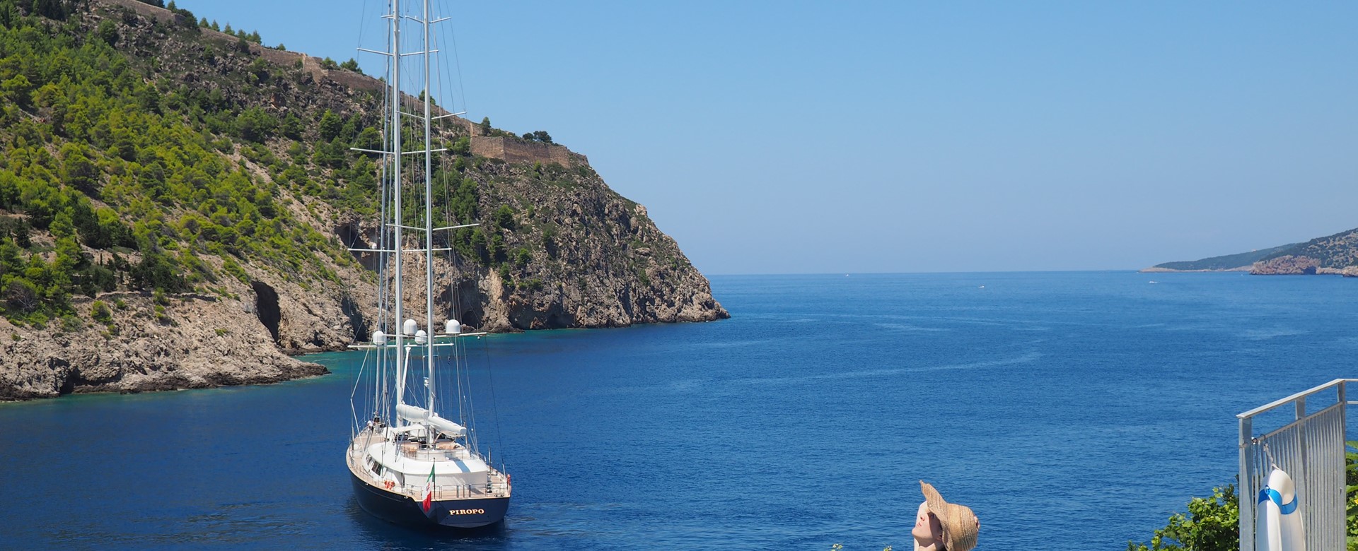Sun, sea, yachts, infinity pool and great views, Villa Plori has it all
