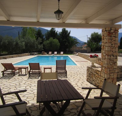 Pool, Mountians and sun make great relaxing holidays in Casa Angela, Melissani Apartments, Karavomilos, Kefalonia, Greek Islands