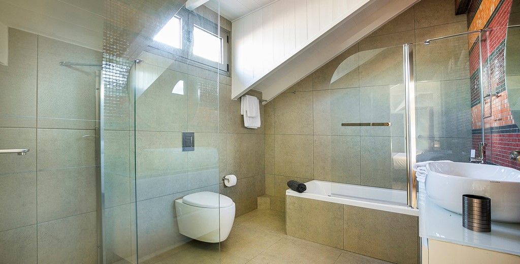 Bathroom with separate shower and basin in Marina Penthouse Apartment, Argostoli, Kefalonia, Greek Islands