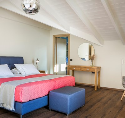 Plenty of room to prepare for teh day or evening during your holiday in Marina Penthouse Apartment, Argostoli, Kefalonia, Greek Islands