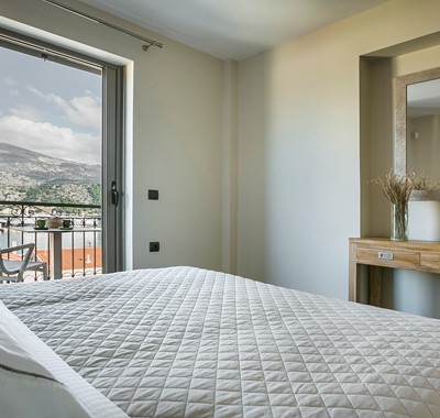 Space and facilities to get ready for the day or night out during your holiday in Marina Penthouse Apartment, Argostoli, Kefalonia, Greek Islands