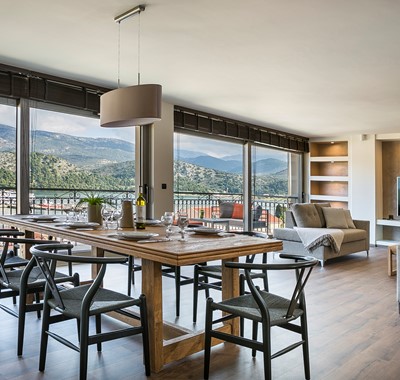 Plenty of room for enjoying dinner and drinks around the table inside Marina Penthouse Apartment, Argostoli, Kefalonia, Greek Islands