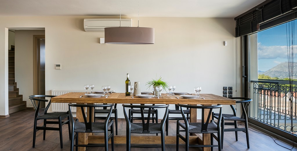 Family breaksfast lunch and dinner together during your holiday in Marina Penthouse Apartment, Argostoli, Kefalonia, Greek Islands