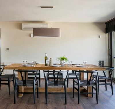 Family breaksfast lunch and dinner together during your holiday in Marina Penthouse Apartment, Argostoli, Kefalonia, Greek Islands