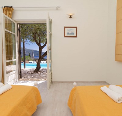 villa-astria-2-single-beds.jpg