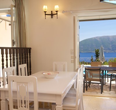 villa-astria-dining-table.jpg