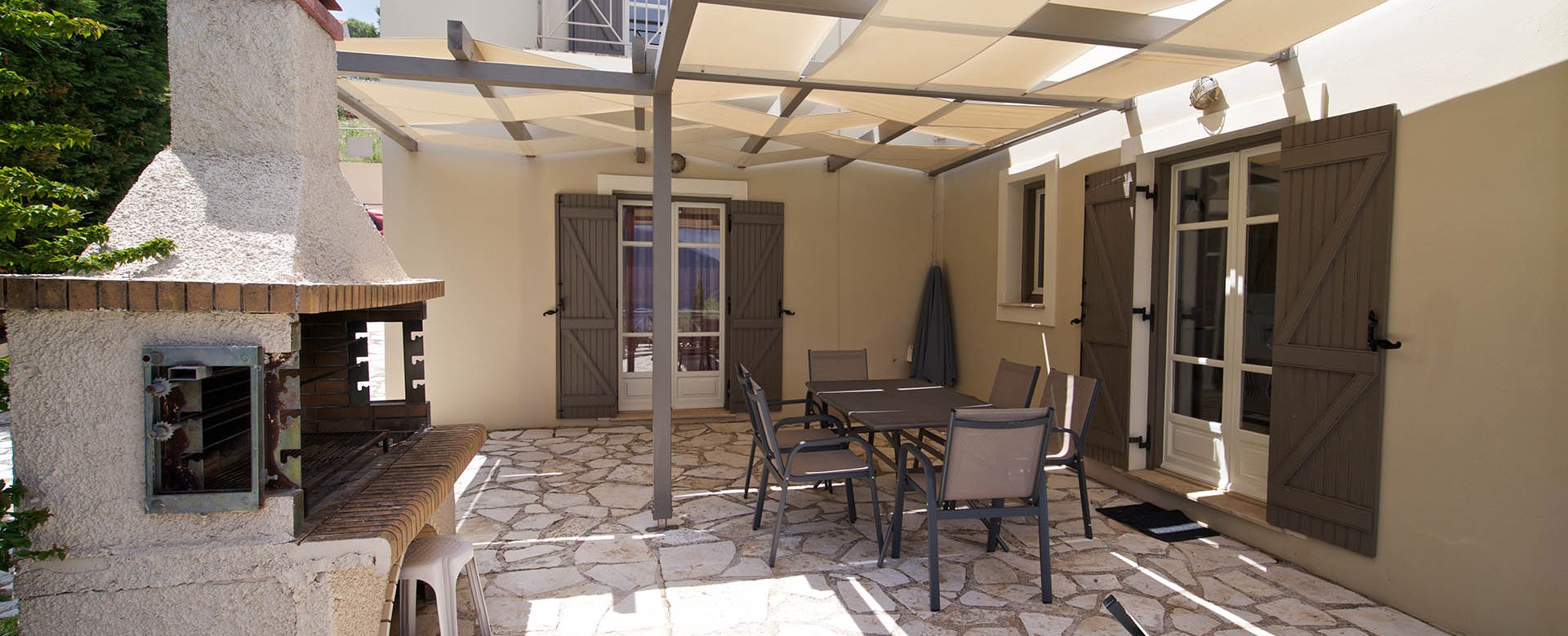 villa-helios-patio-barbeque-area.jpg